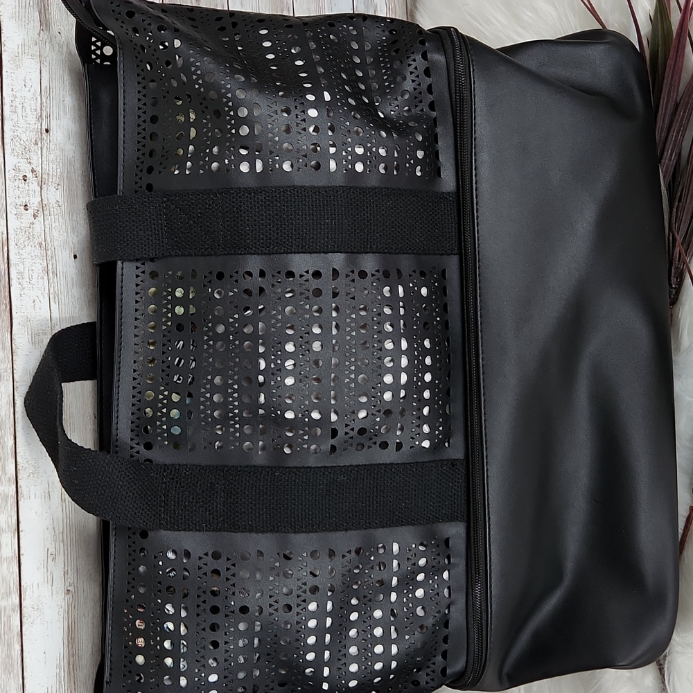 Fashion Tote, Black fashion Beach Tote, insulated bottom section, size Lg